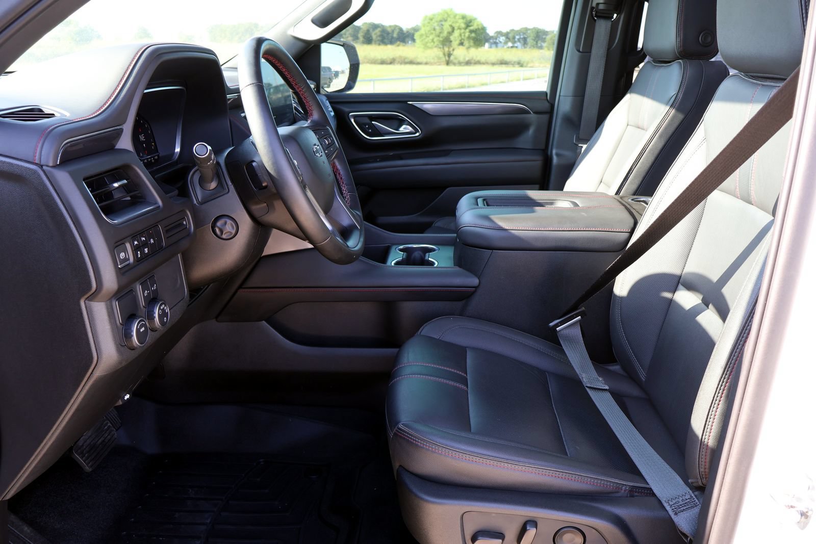 Used 2023 Chevrolet Tahoe RST w/ Luxury Package RWD image 19