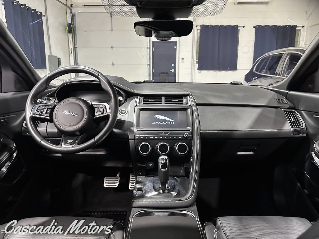 Used 2019 Jaguar E-PACE R-Dynamic HSE AWD/4WD image 18