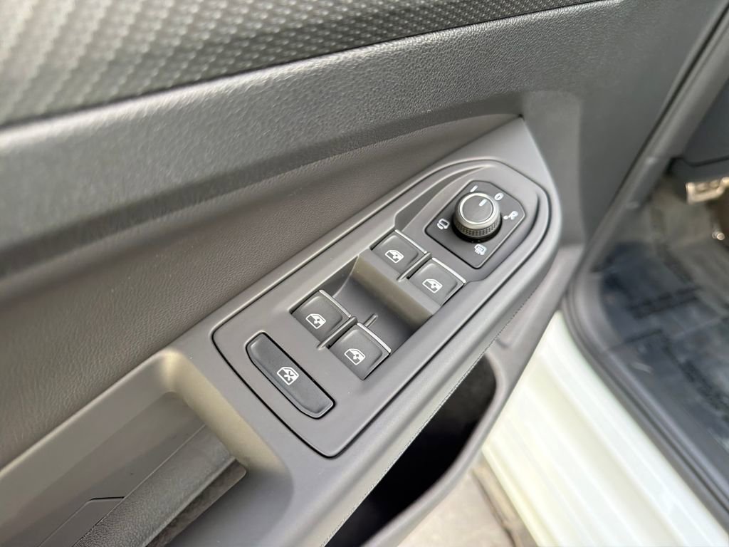 Certified 2024 Volkswagen Golf R 2.0T image 13