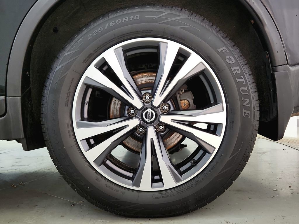 Used 2018 Nissan Rogue SL image 33