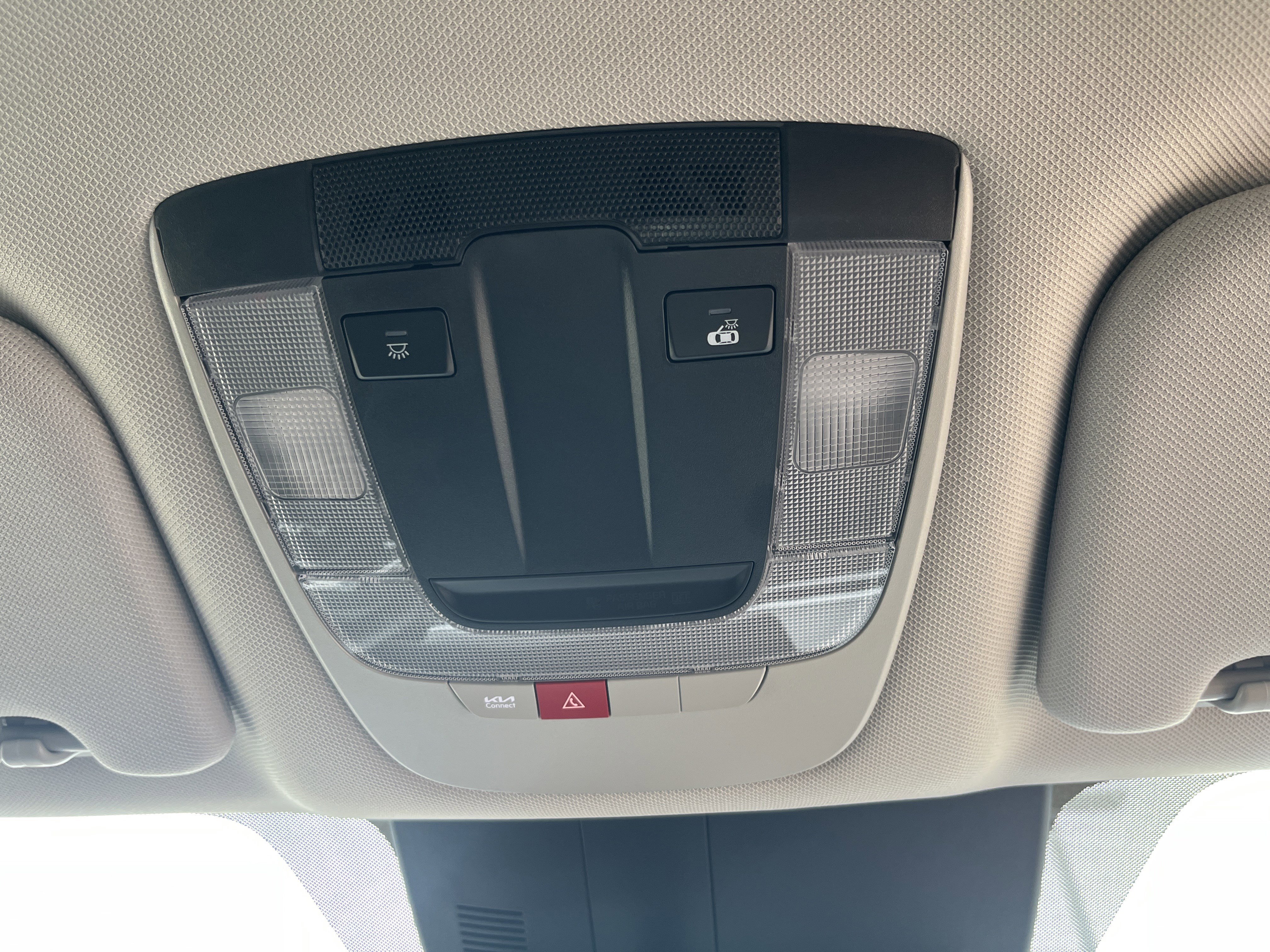 Used 2025 Kia Sorento S FWD image 22