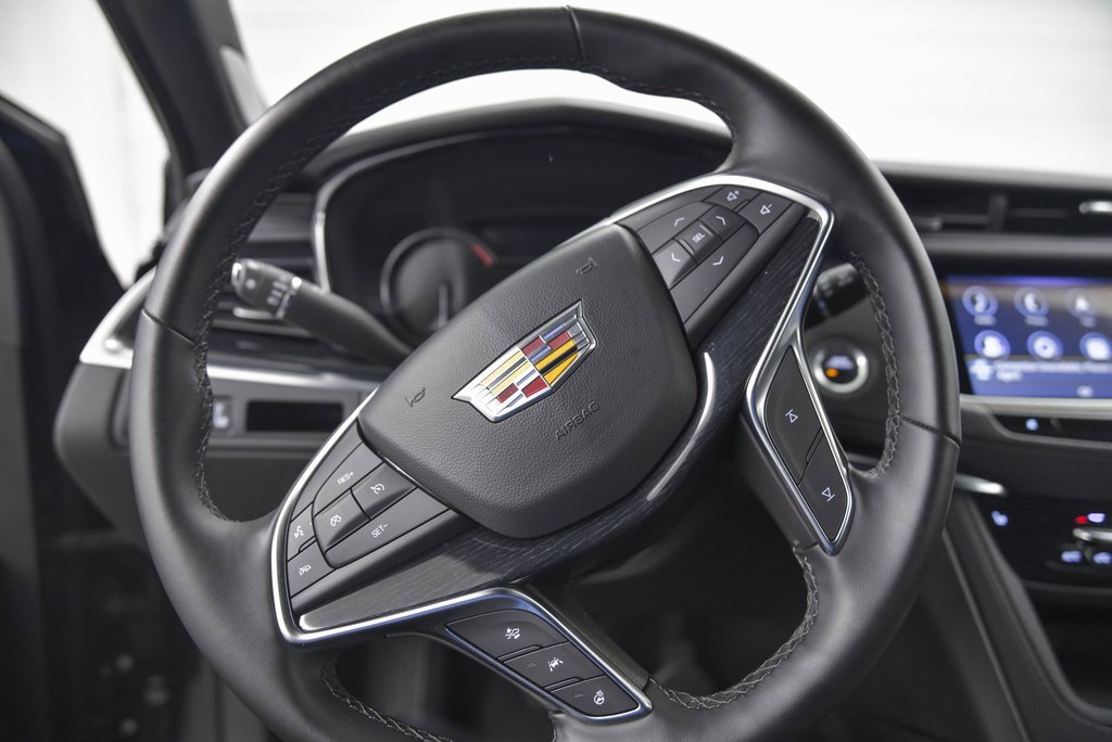 Certified 2025 Cadillac XT5 Premium Luxury image 16