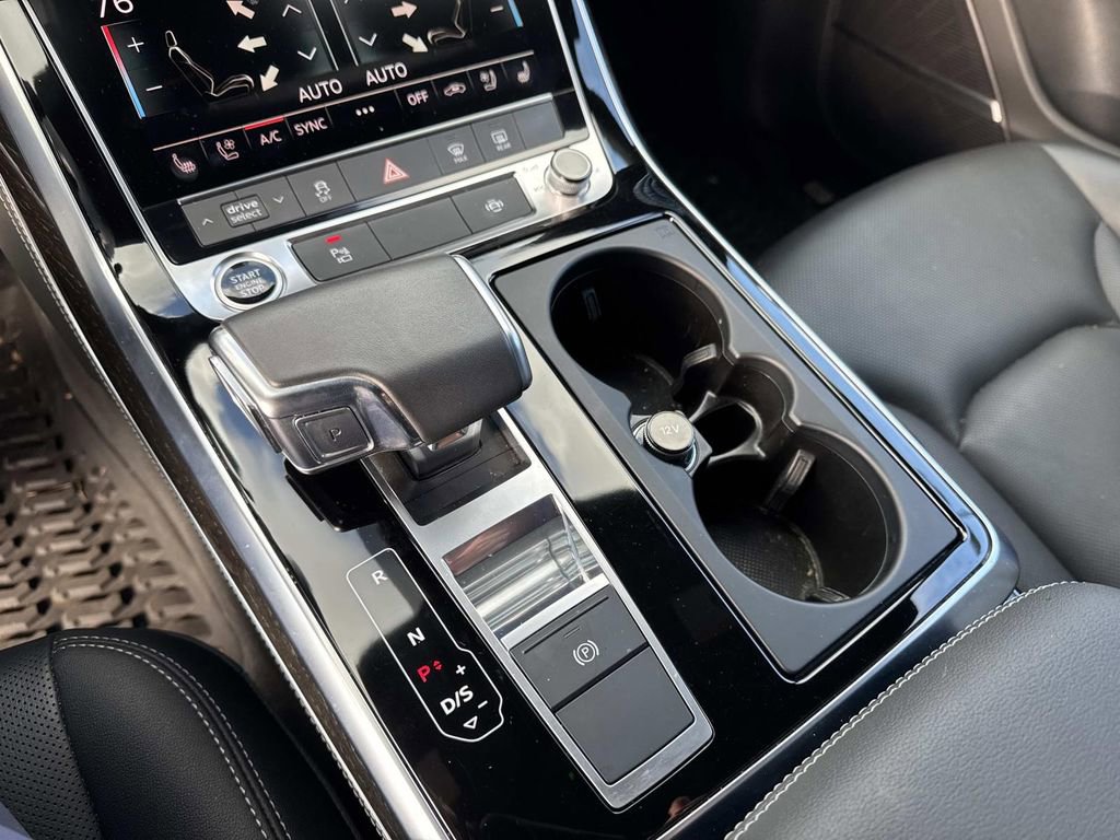 Used 2022 Audi Q8 Premium Plus image 24