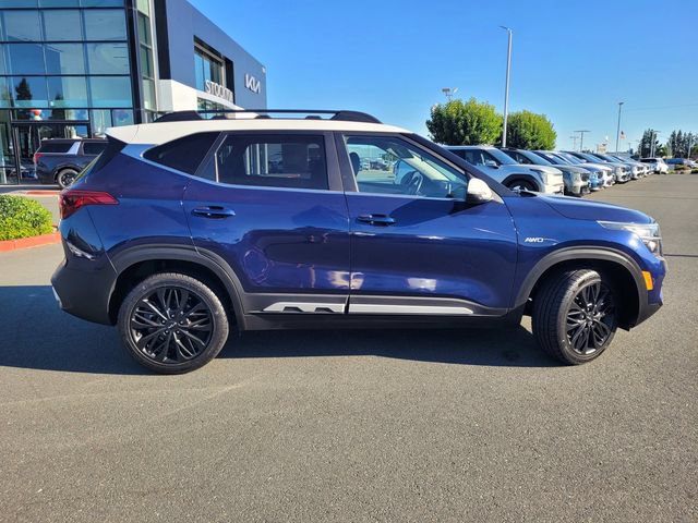 Used 2022 Kia Seltos Nightfall Edition AWD/4WD image 3
