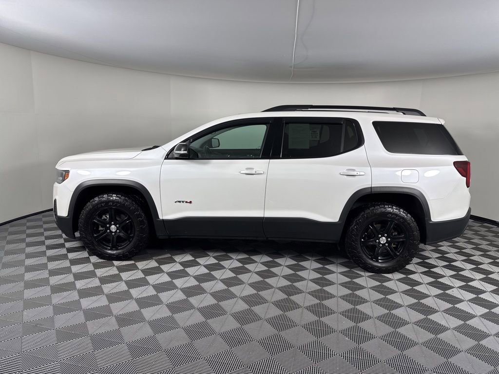 Used 2022 GMC Acadia AT4 w/ GMC Pro Grade Package image 2