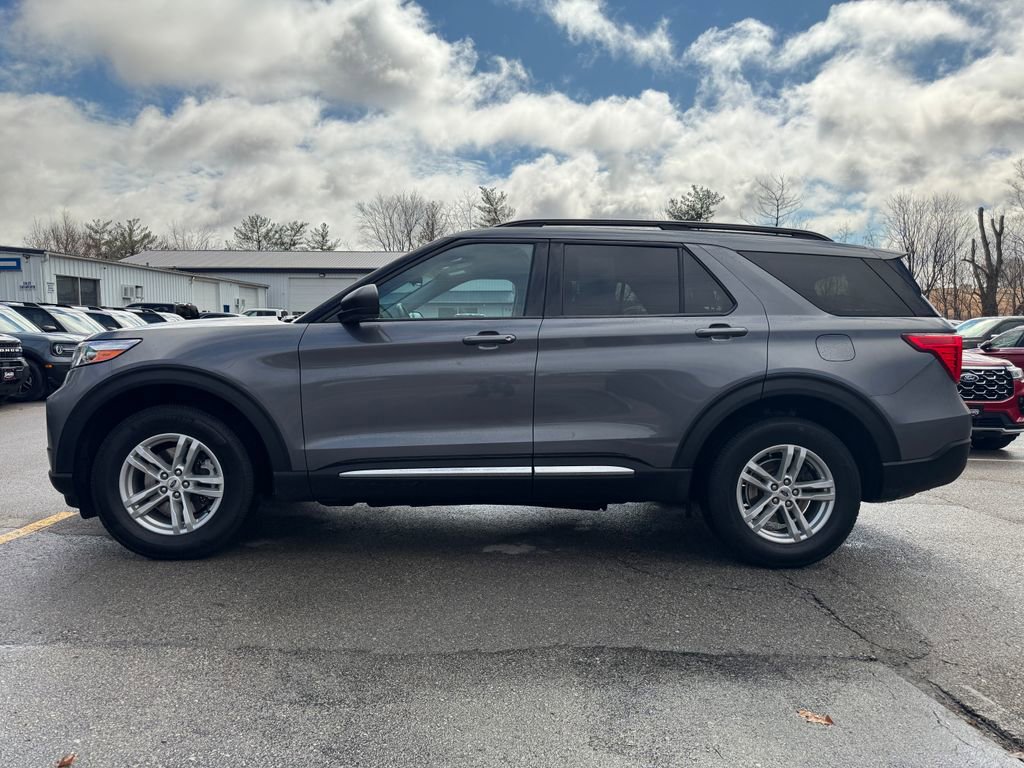 Used 2022 Ford Explorer XLT image 8