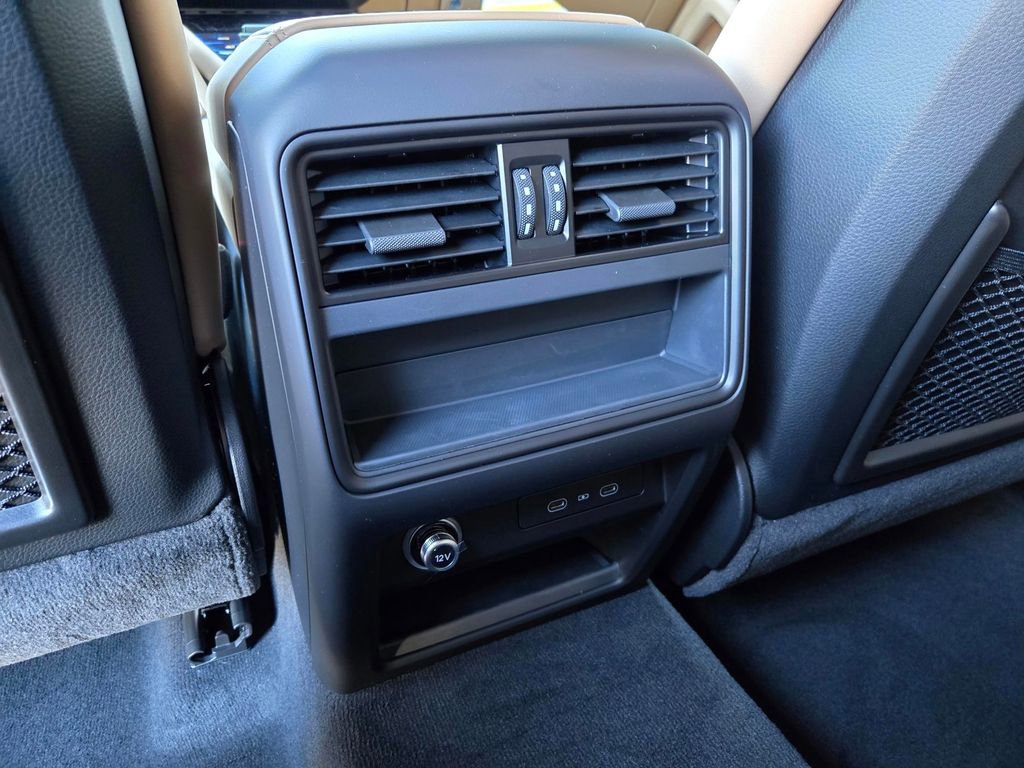 New 2026 Porsche Cayenne image 19