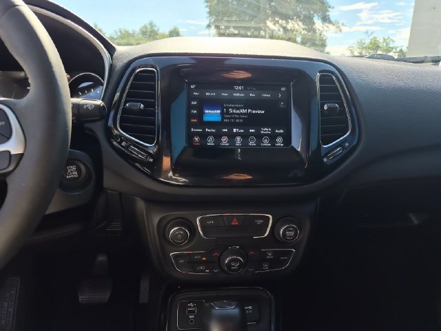 Used 2021 Jeep Compass Latitude FWD image 21