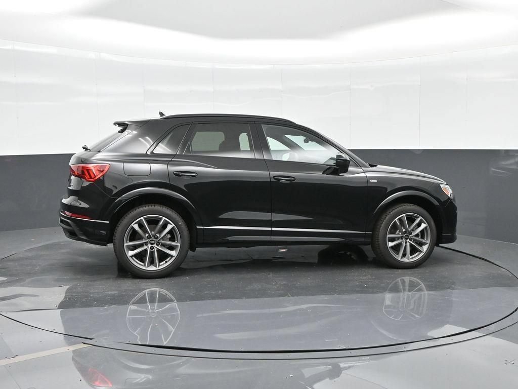 New 2025 Audi Q3 2.0T Premium AWD/4WD image 4
