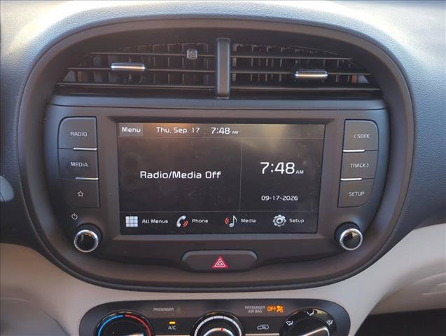 Used 2025 Kia Soul LX FWD image 22