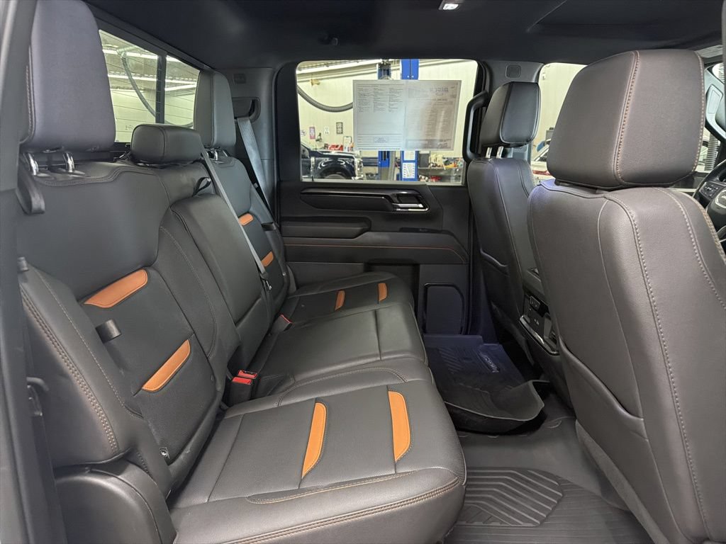 Used 2024 GMC Sierra 3500 AT4 w/ AT4 Premium Plus Package AWD/4WD image 10