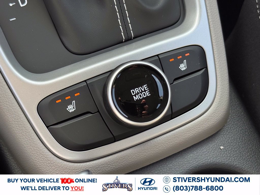 New 2026 Hyundai Venue SEL FWD image 30