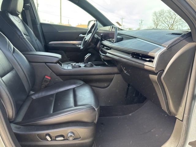 Used 2024 Cadillac XT4 Premium Luxury image 20