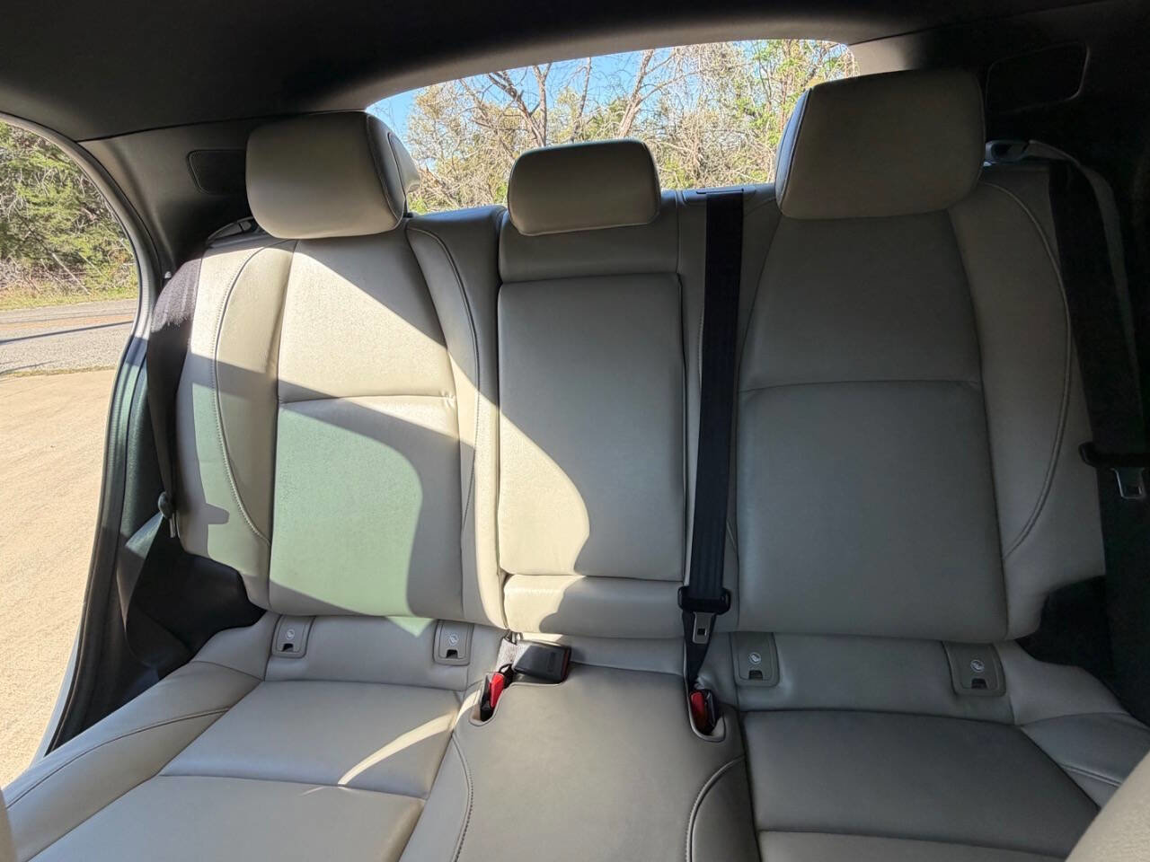 Used 2019 MAZDA MAZDA3 Hatchback w/ Preferred Package image 32