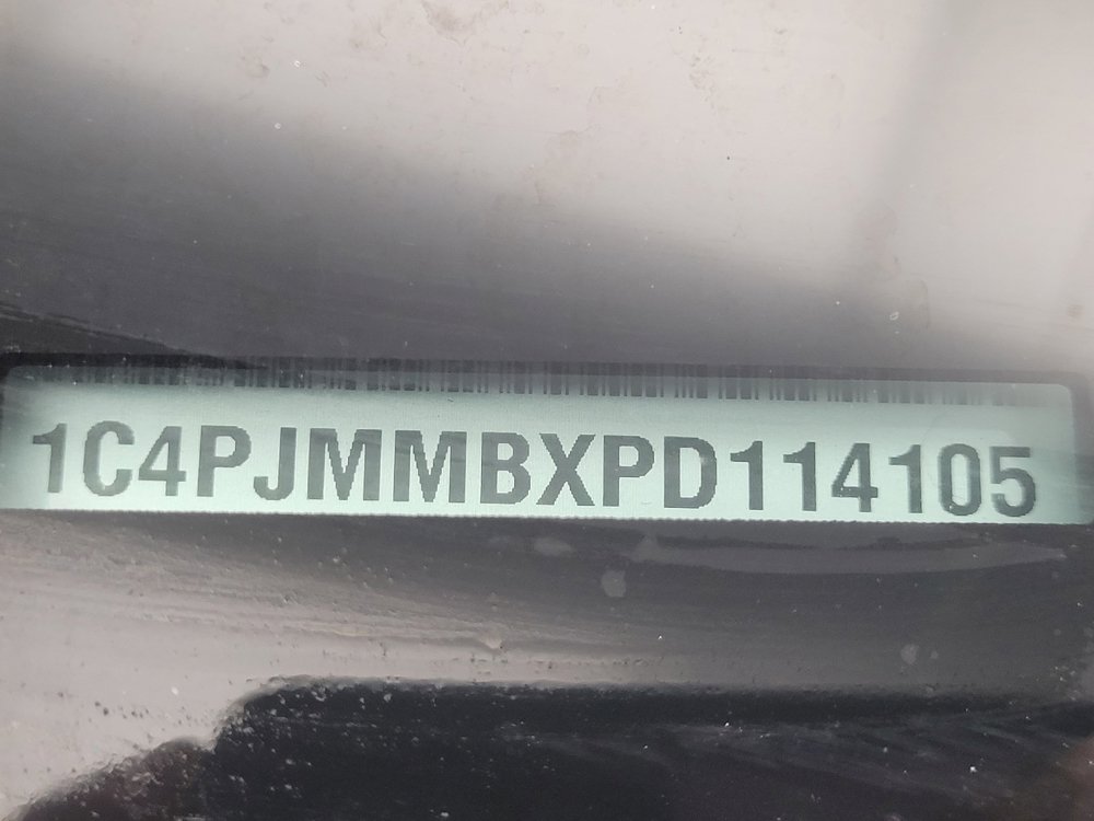 Used 2023 Jeep Cherokee Altitude Lux image 33