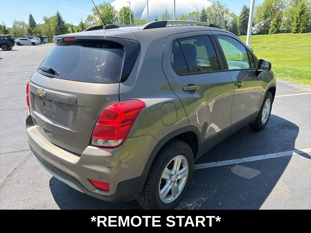 Used 2022 Chevrolet Trax LT w/ Driver Confidence Package AWD/4WD image 4