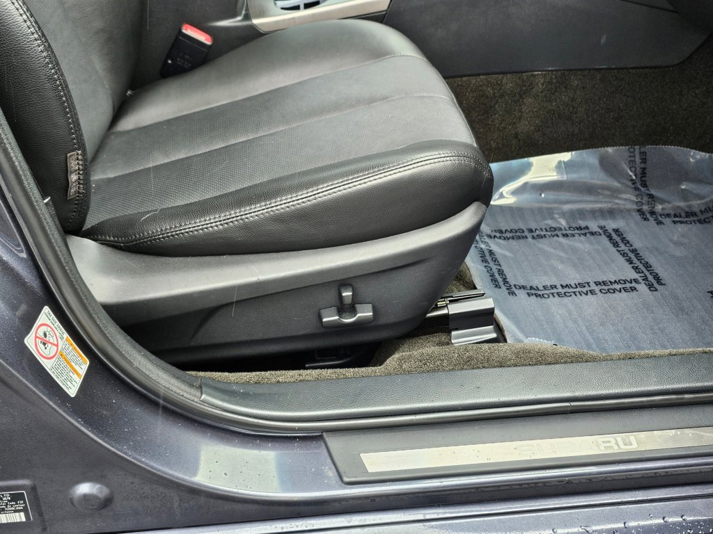 Used 2013 Subaru Legacy 3.6R Limited image 27