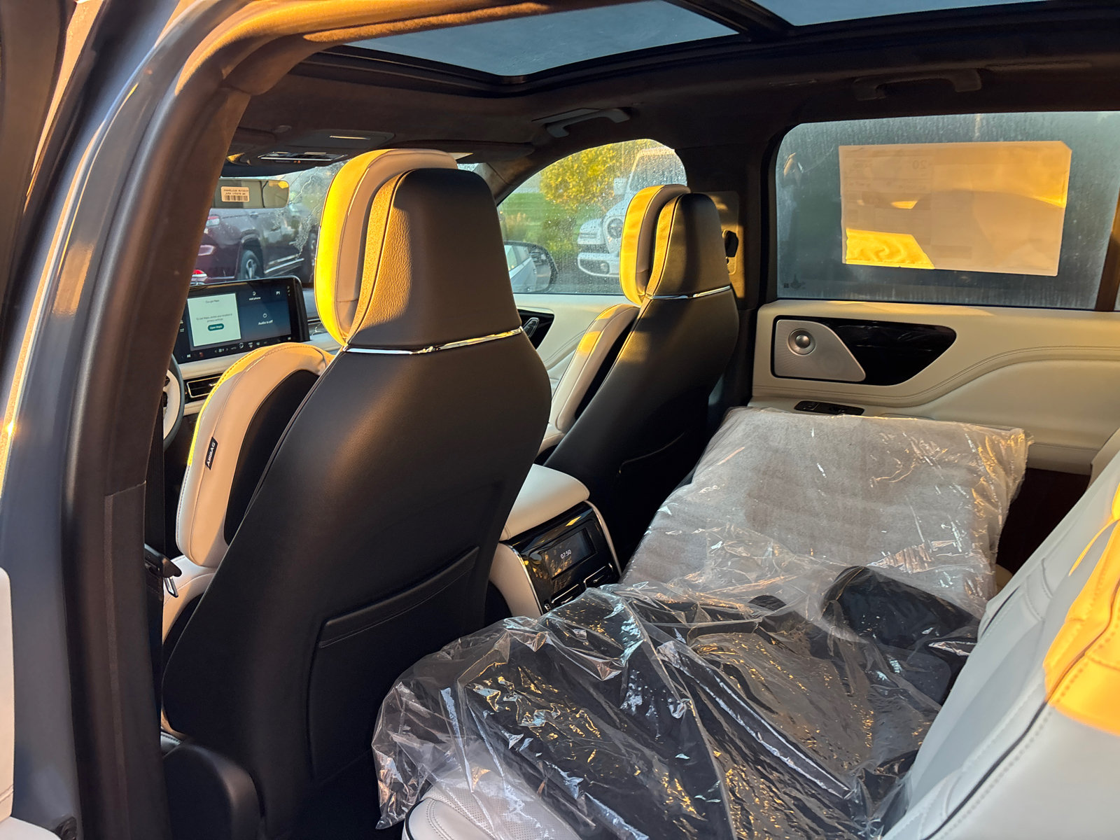 New 2026 Lincoln Aviator Black Label w/ Dynamic Handling Package AWD/4WD image 25
