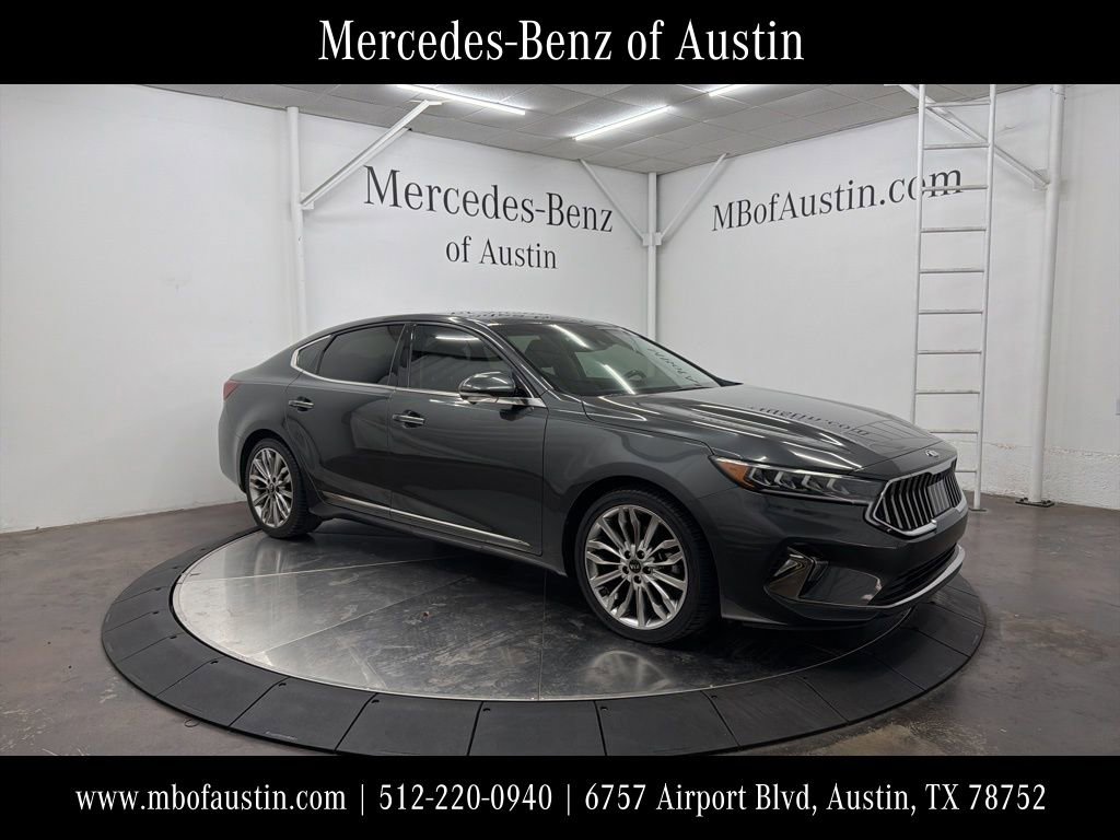 Used 2020 Kia Cadenza Limited image 1