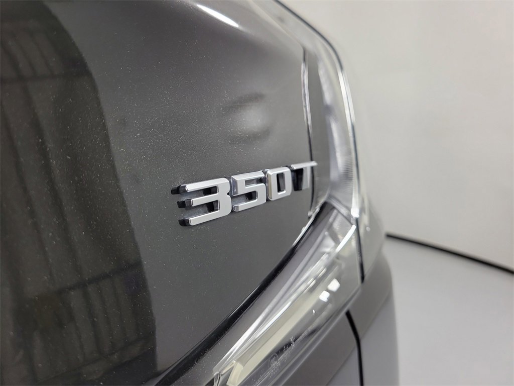 Certified 2023 Cadillac XT4 Sport w/ Cold Weather Package image 5