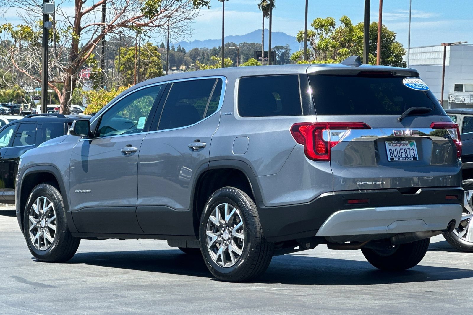 Used 2021 GMC Acadia SLE FWD image 9