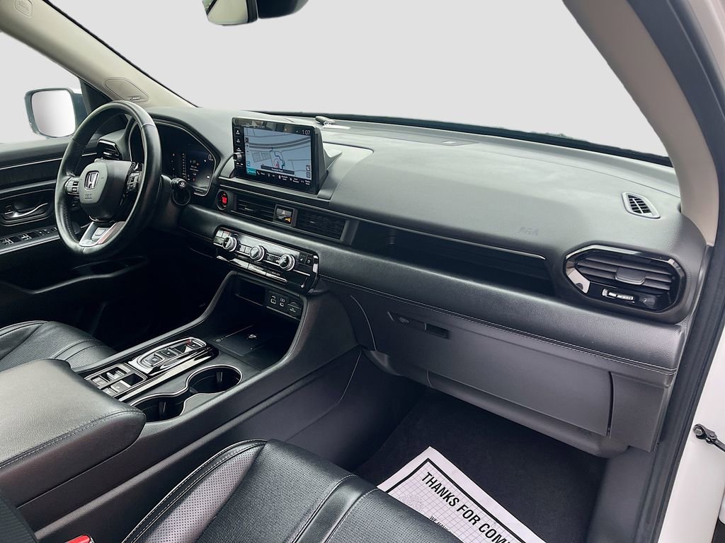 Used 2023 Honda Pilot Elite image 32