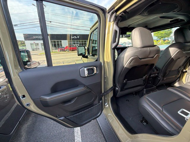 New 2026 Jeep Wrangler Unlimited Sahara AWD/4WD image 10