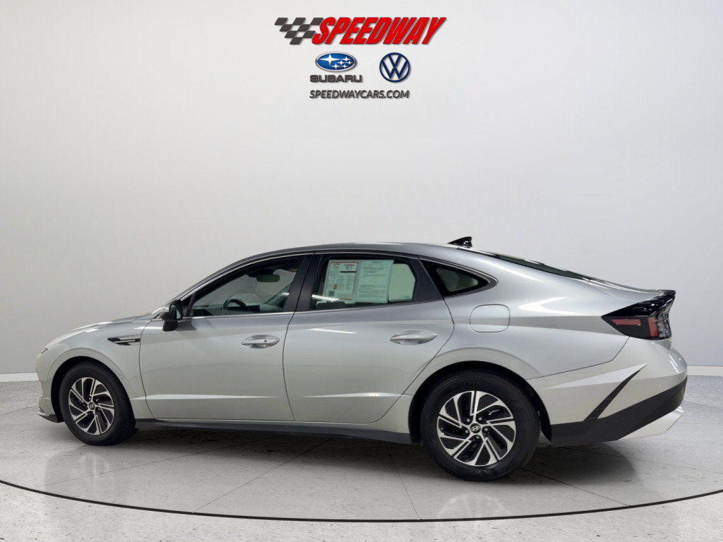 Used 2026 Hyundai Sonata Blue FWD image 9