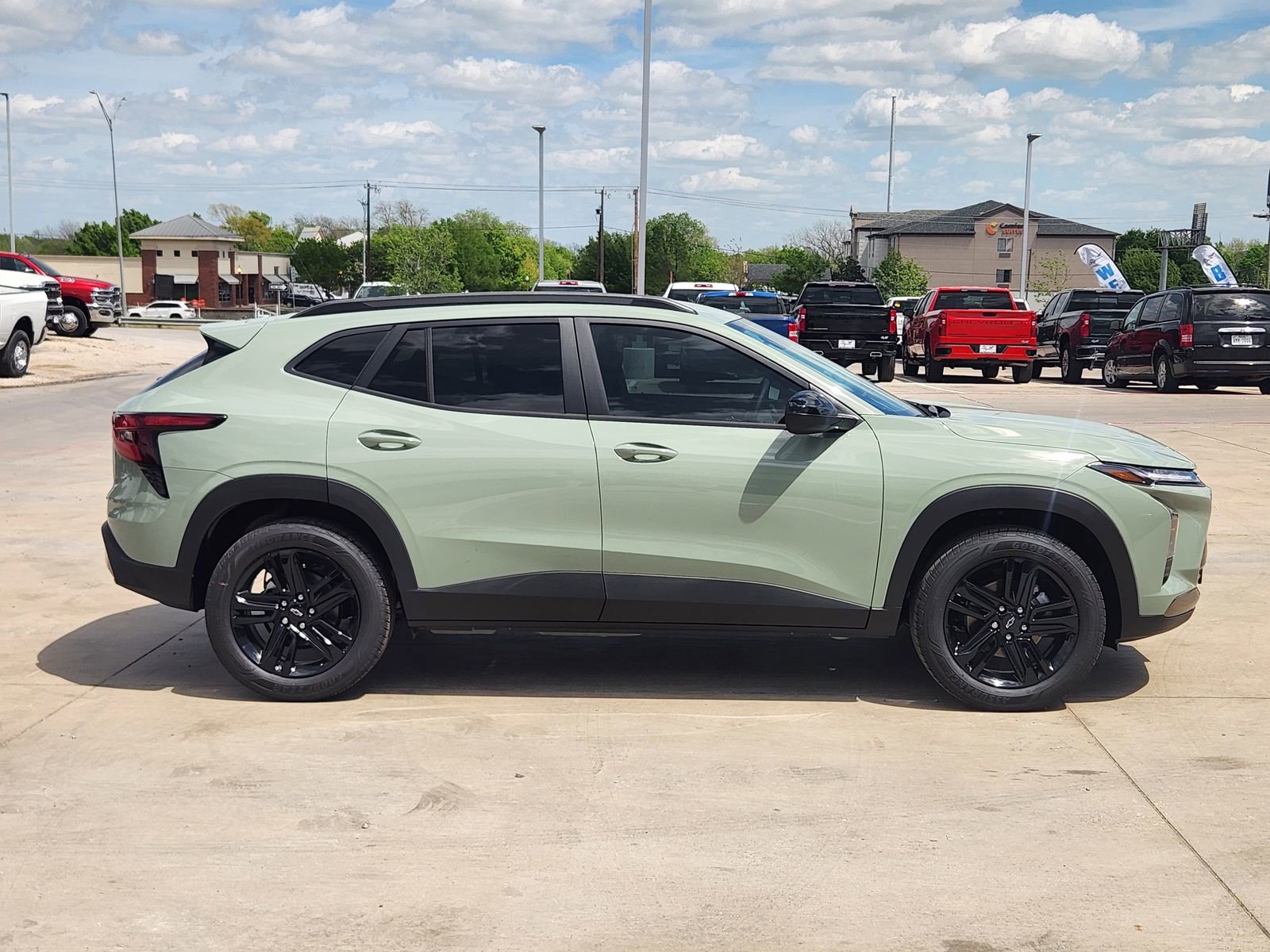 New 2026 Chevrolet Trax ACTIV image 7