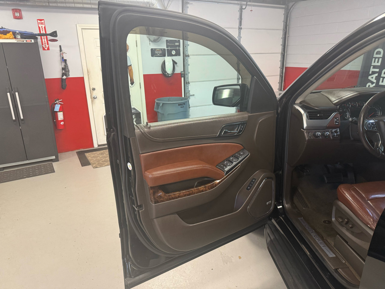 Used 2018 Chevrolet Tahoe Premier image 30