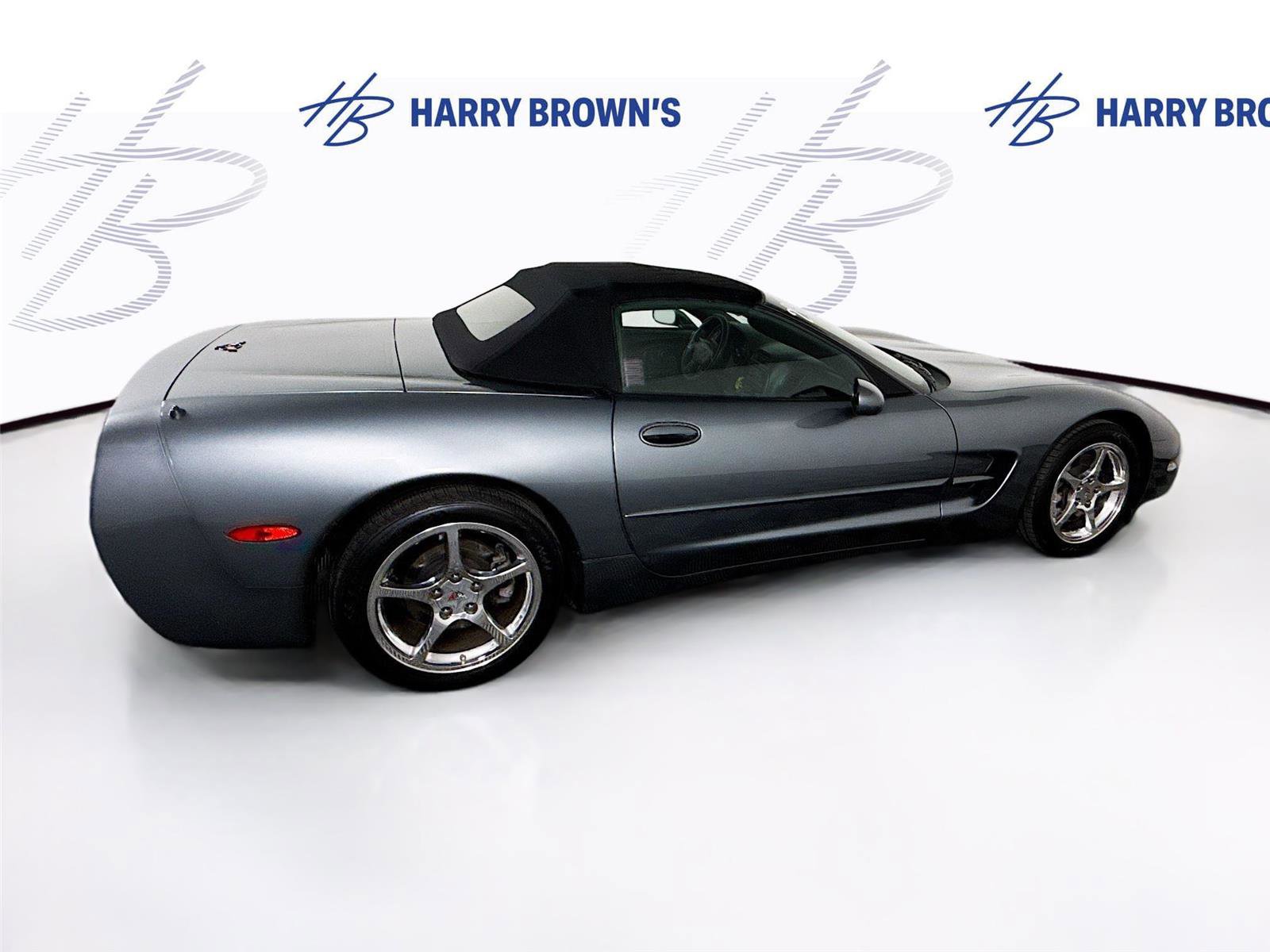 Used 2004 Chevrolet Corvette Convertible w/ Preferred Equipment Group RWD image 27