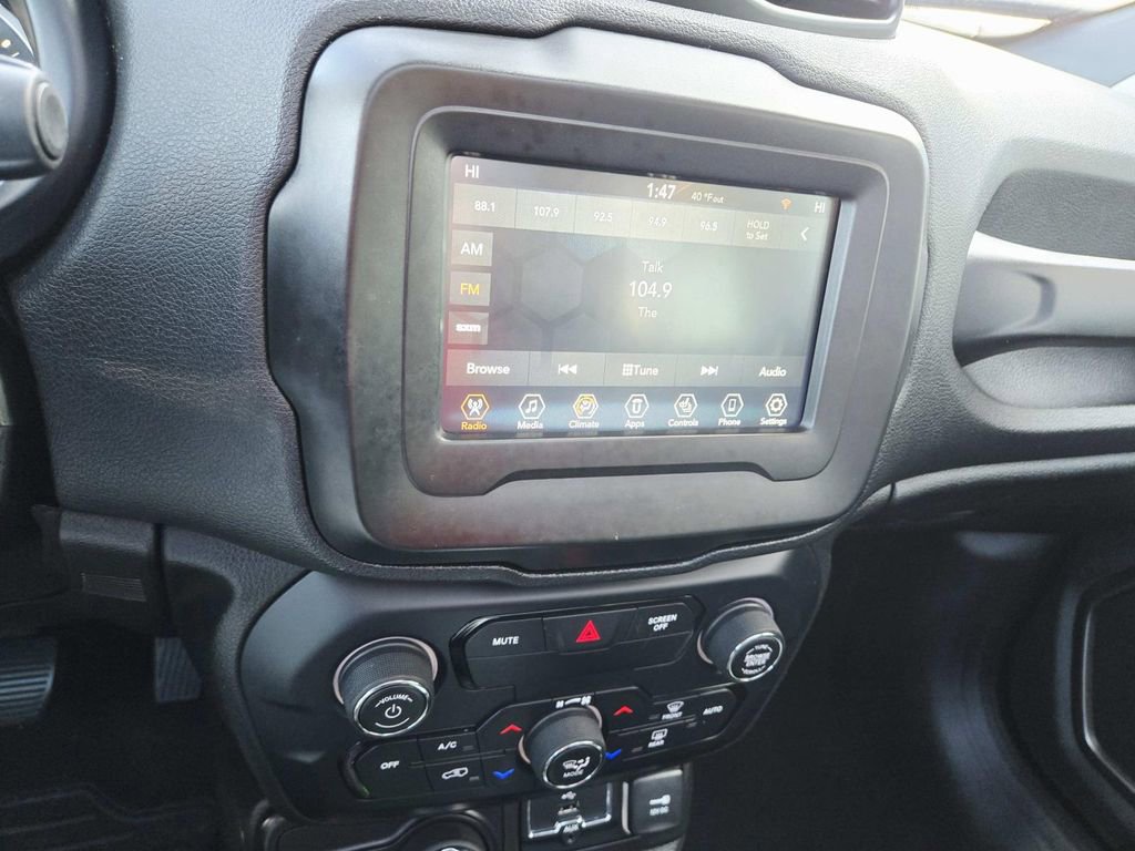 Used 2020 Jeep Renegade Limited image 27