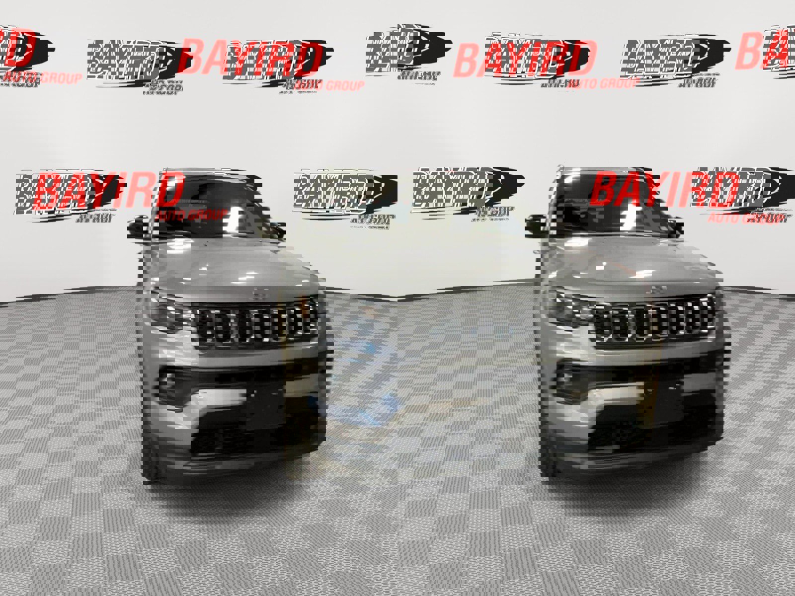 Used 2024 Jeep Compass Latitude image 3