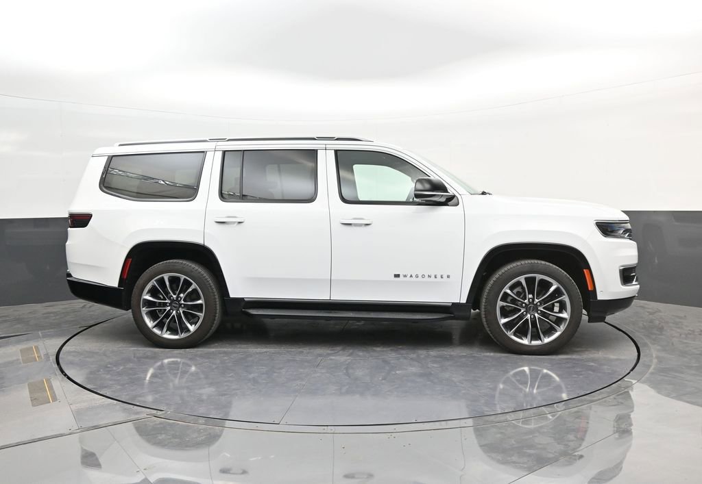 Used 2024 Jeep Wagoneer Series II w/ Premium Group I image 9