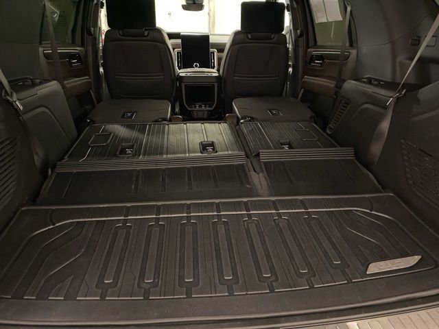 Used 2025 GMC Yukon Denali Ultimate w/ LPO, Floor Liner Package image 26