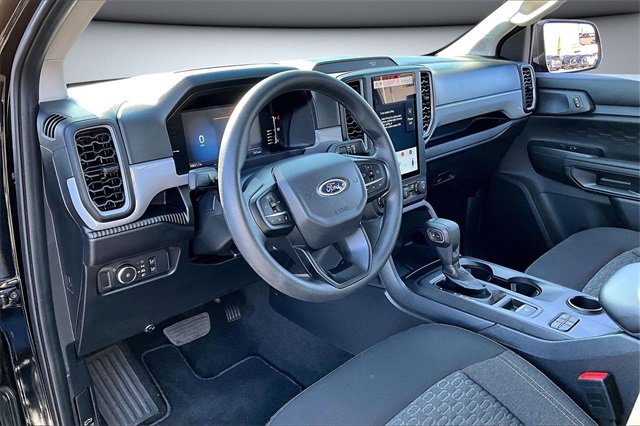 Used 2025 Ford Ranger XL image 17