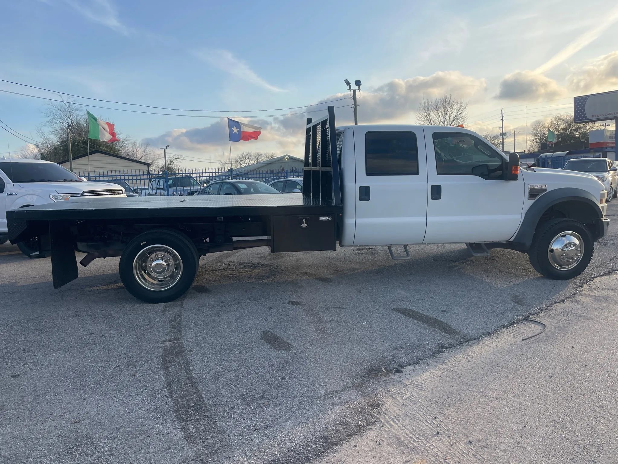 Used 2008 Ford F550 2WD Crew Cab Super Duty image 6