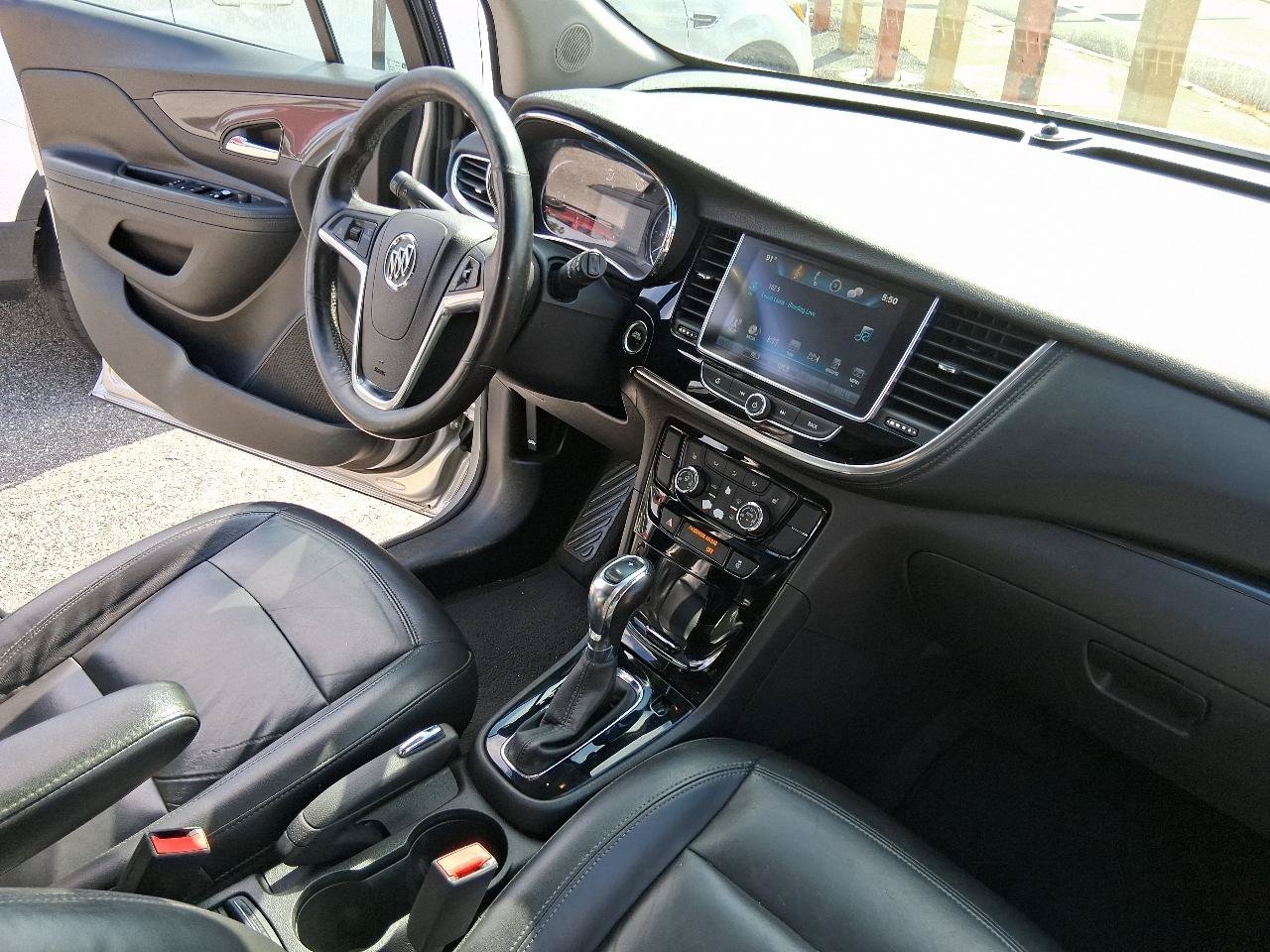 Used 2018 Buick Encore Essence FWD image 19