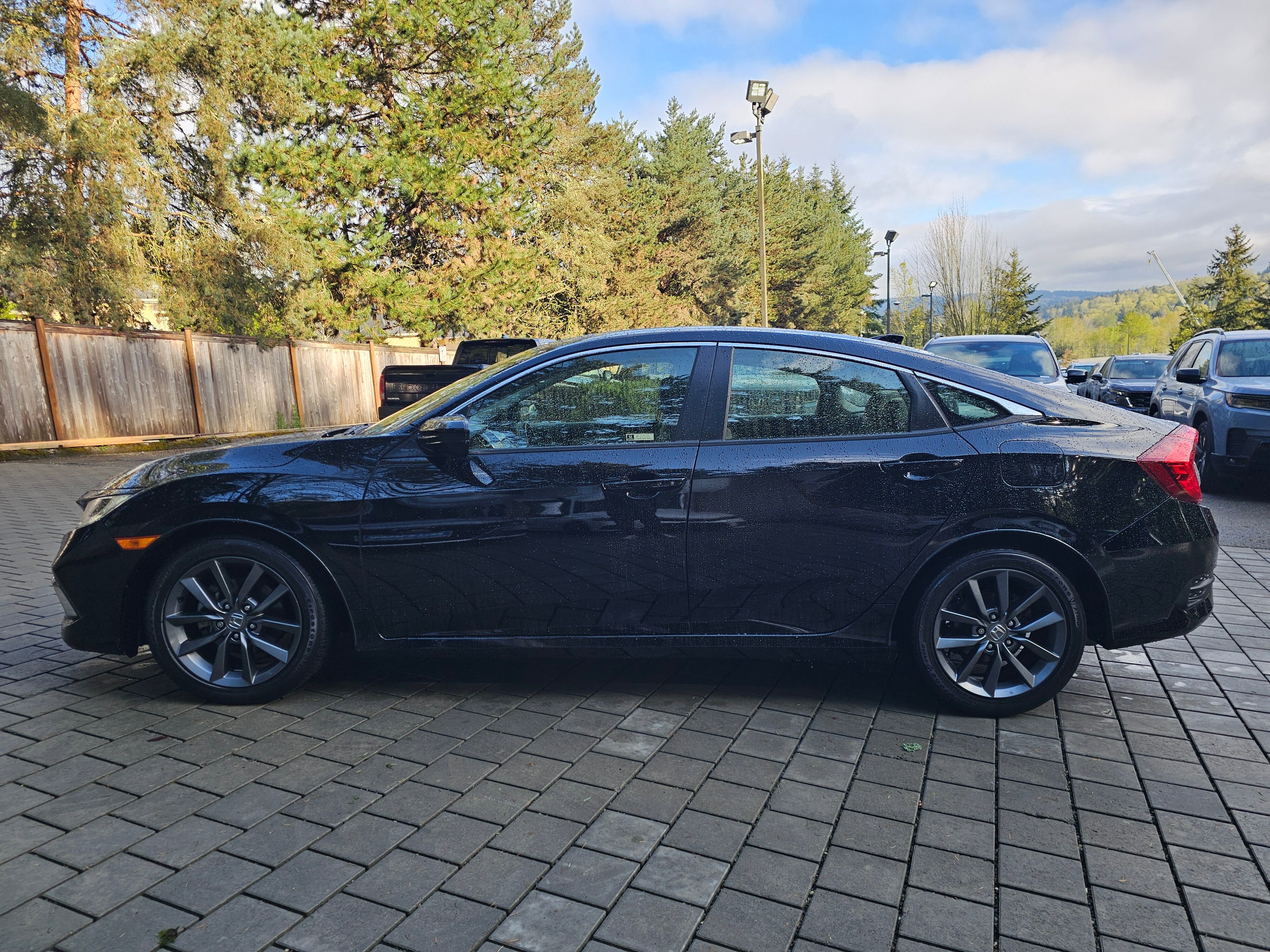 Used 2019 Honda Civic EX image 5