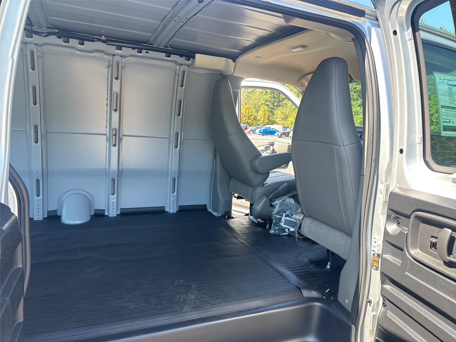 New 2026 Chevrolet Express 2500 Extended w/ Safety Package RWD image 25