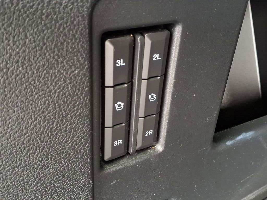 Used 2021 Ford Expedition Limited image 33