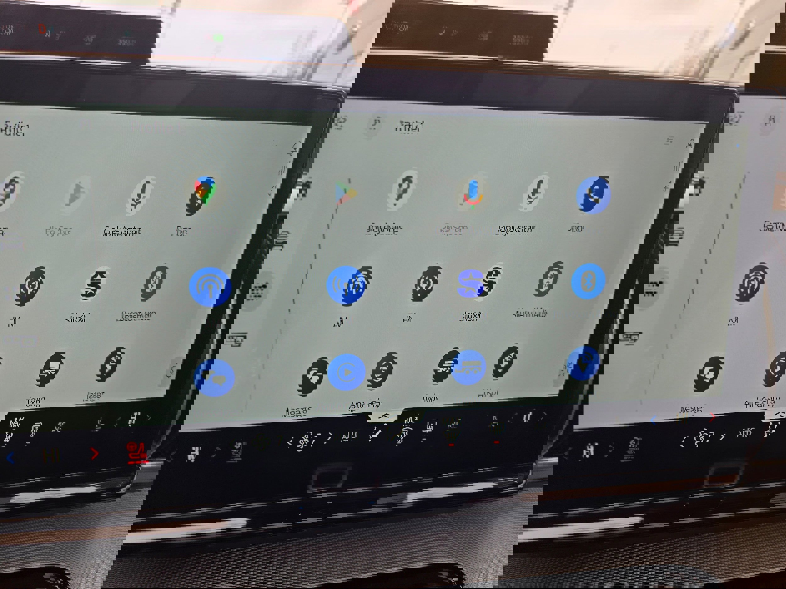 Certified 2025 Ford Expedition Active AWD/4WD image 25