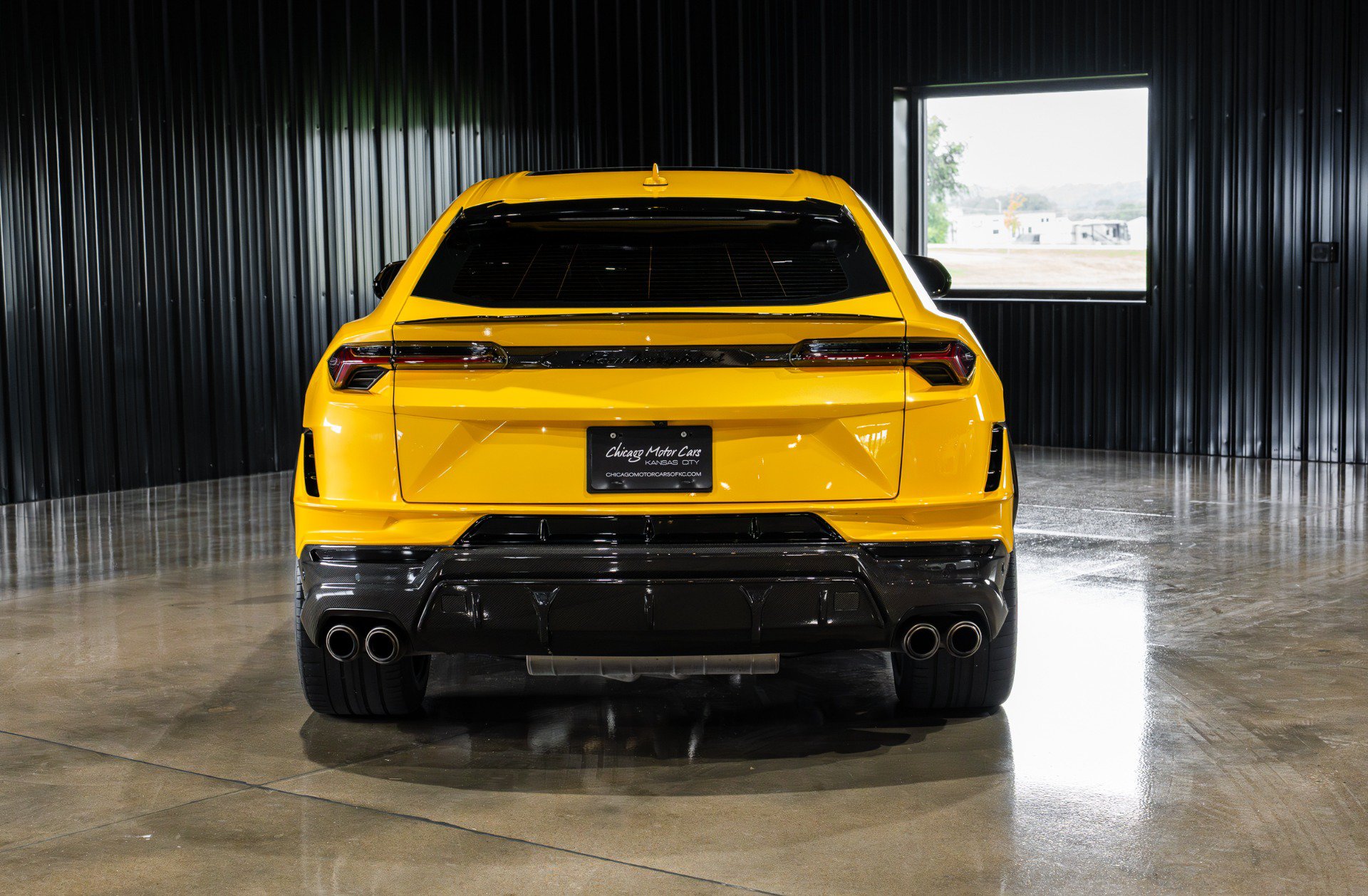 Used 2024 Lamborghini Urus Performante AWD/4WD image 5