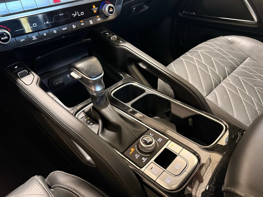 Certified 2025 Kia Telluride SX Prestige X-Line AWD/4WD image 12