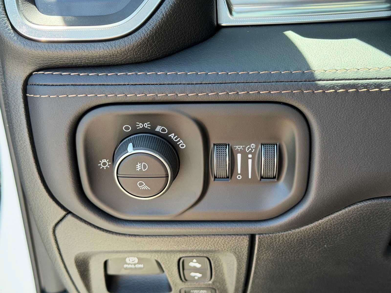 New 2026 RAM 1500 Tungsten AWD/4WD image 15