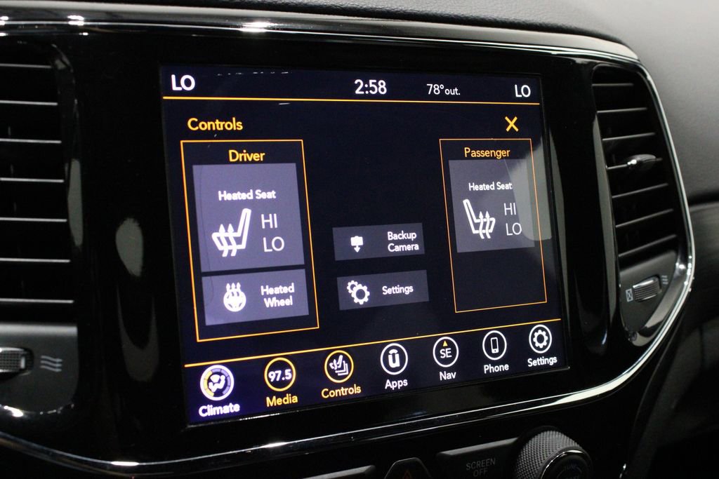 Used 2019 Jeep Grand Cherokee Laredo image 36