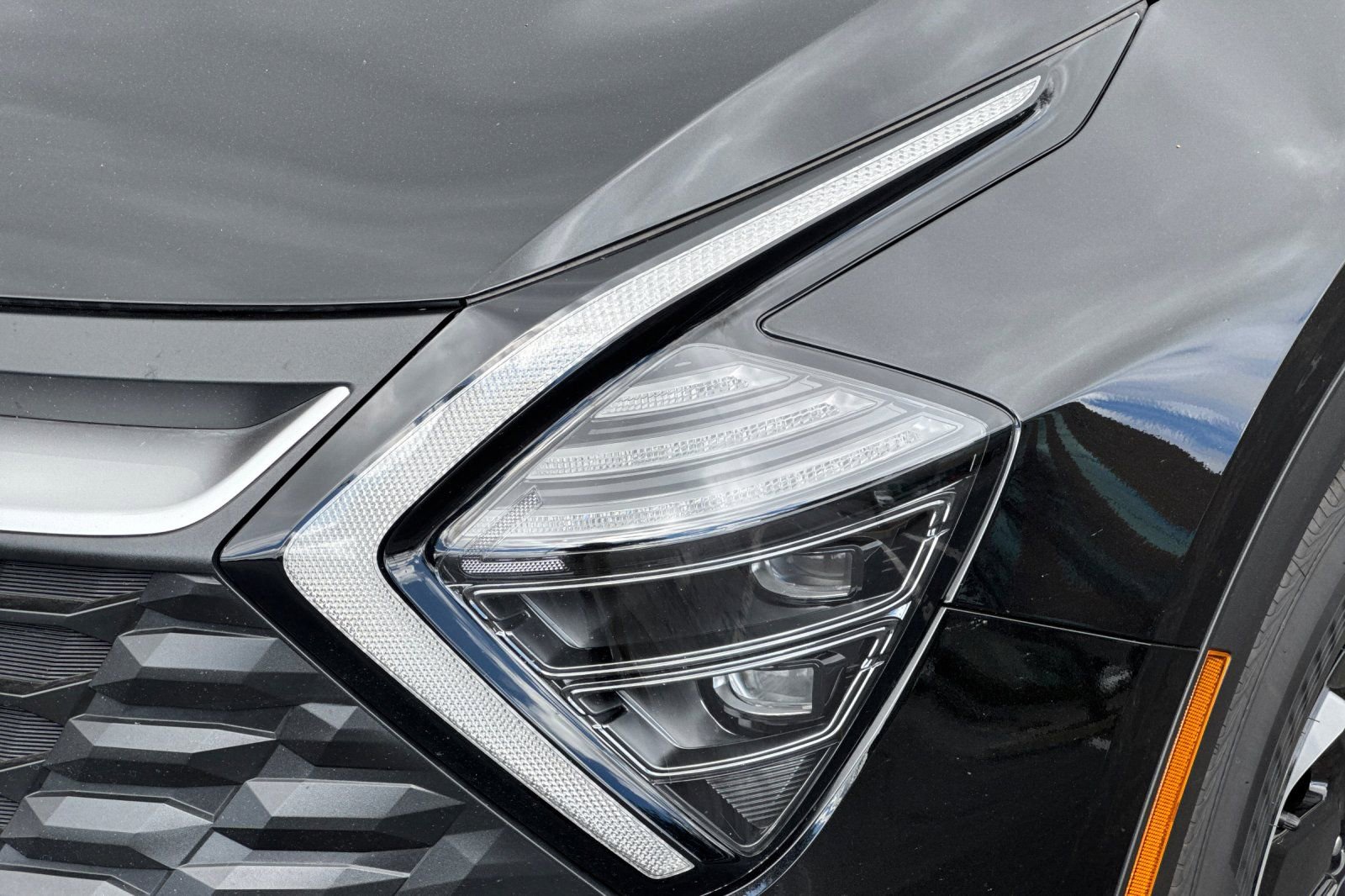 Certified 2025 Kia Sportage LX image 53