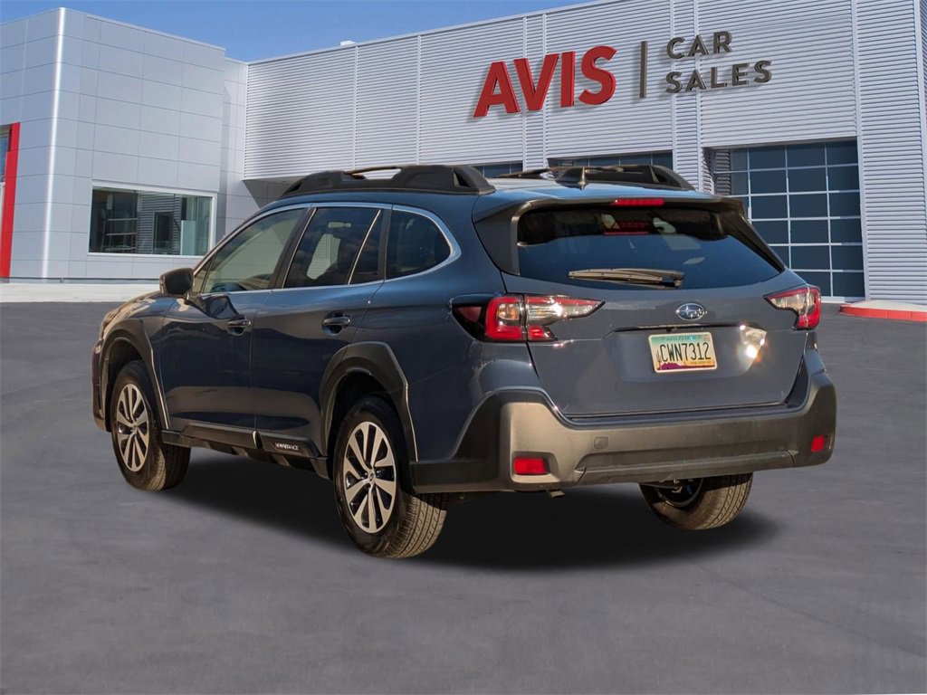 Used 2024 Subaru Outback Premium image 9