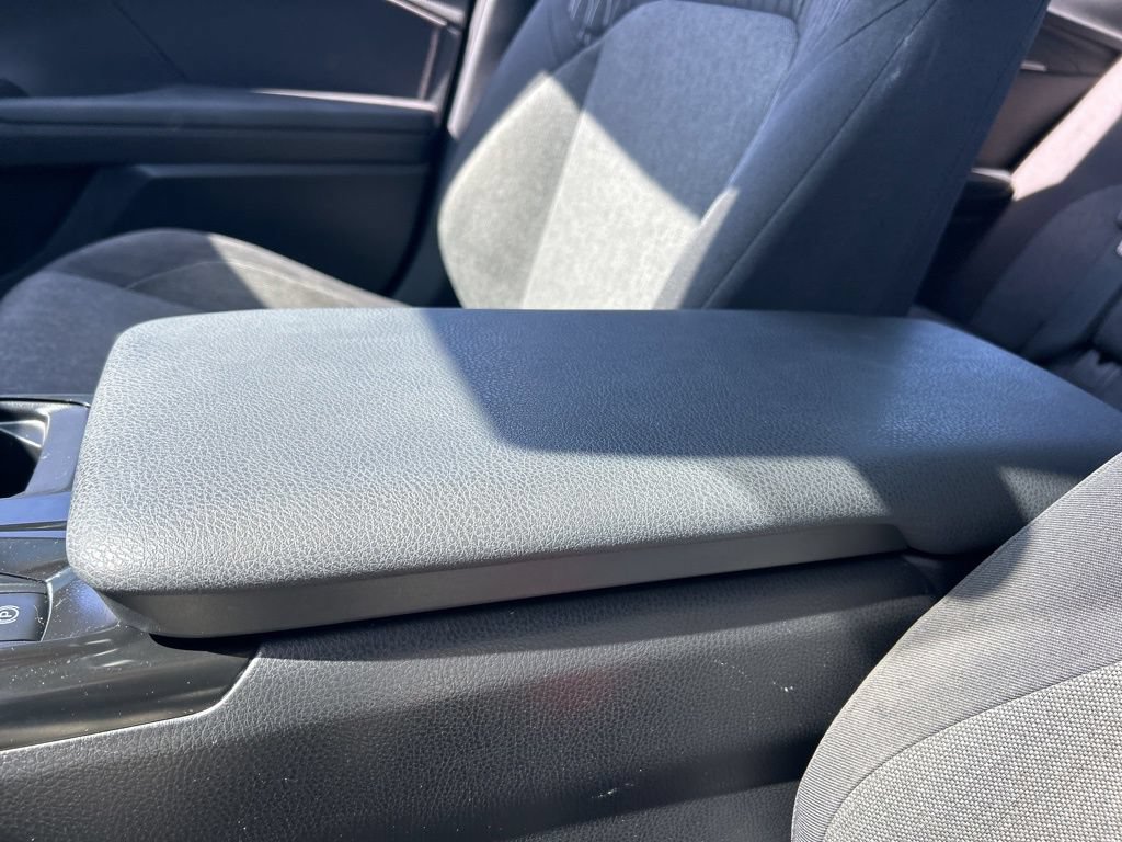 Used 2025 Toyota Camry LE FWD image 35