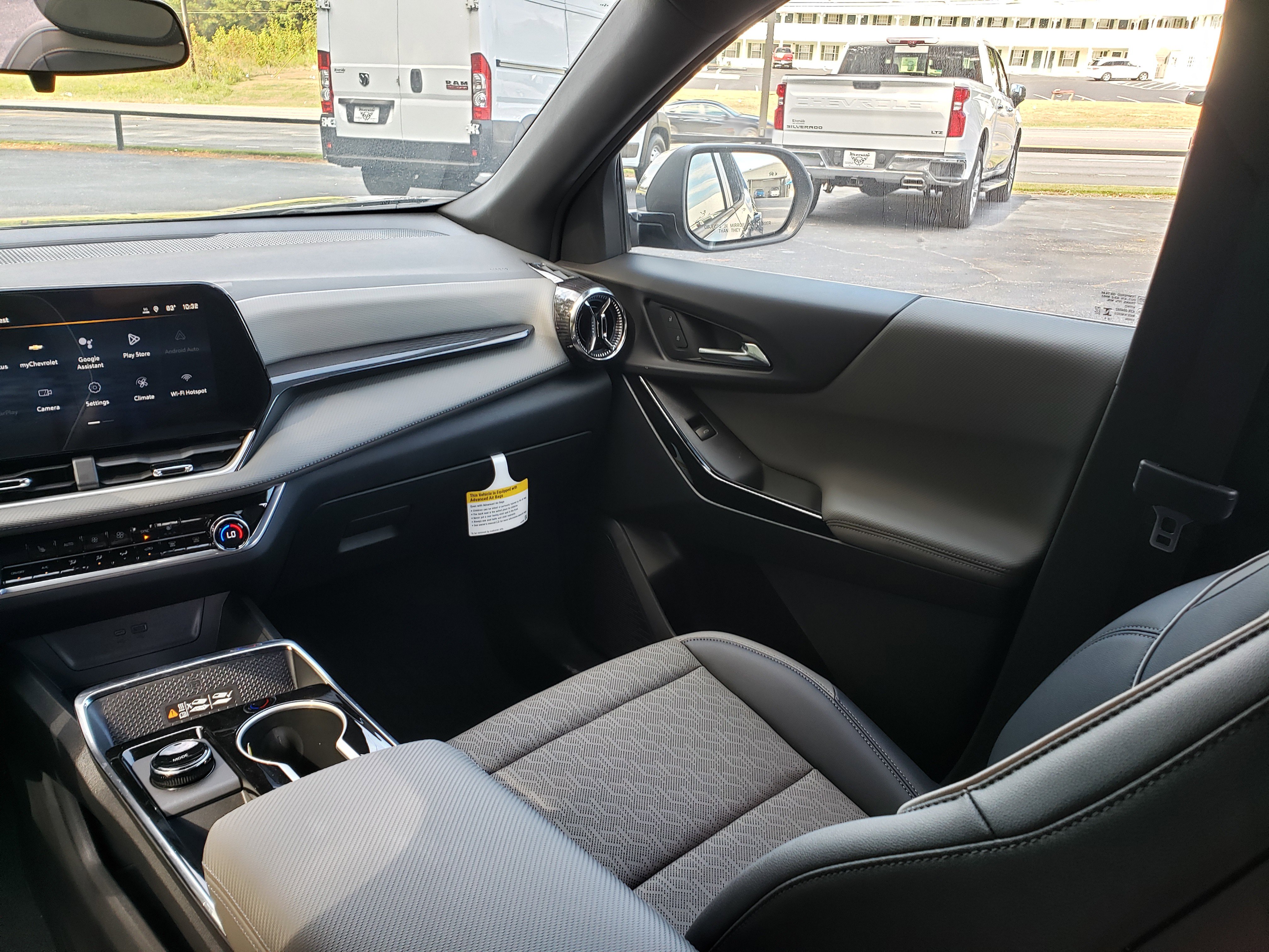 New 2026 Chevrolet Equinox LT w/ Convenience Package II image 37